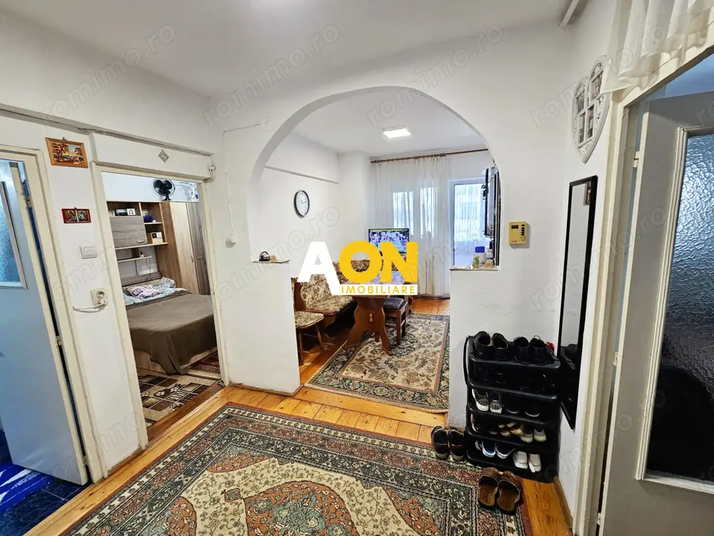 Apartament 2 camere, etaj 1, 54 mp utili+boxa, ideal pt regim hotelier