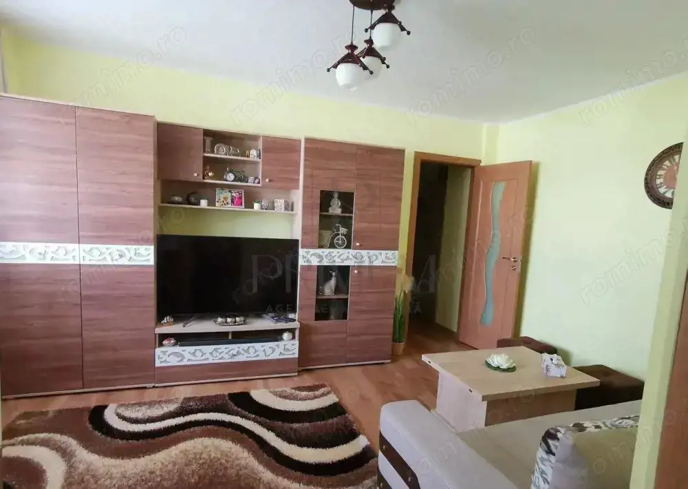 Take Ionescu - Etaj intermediar - Mobilat si utilat - Centrala termica proprie