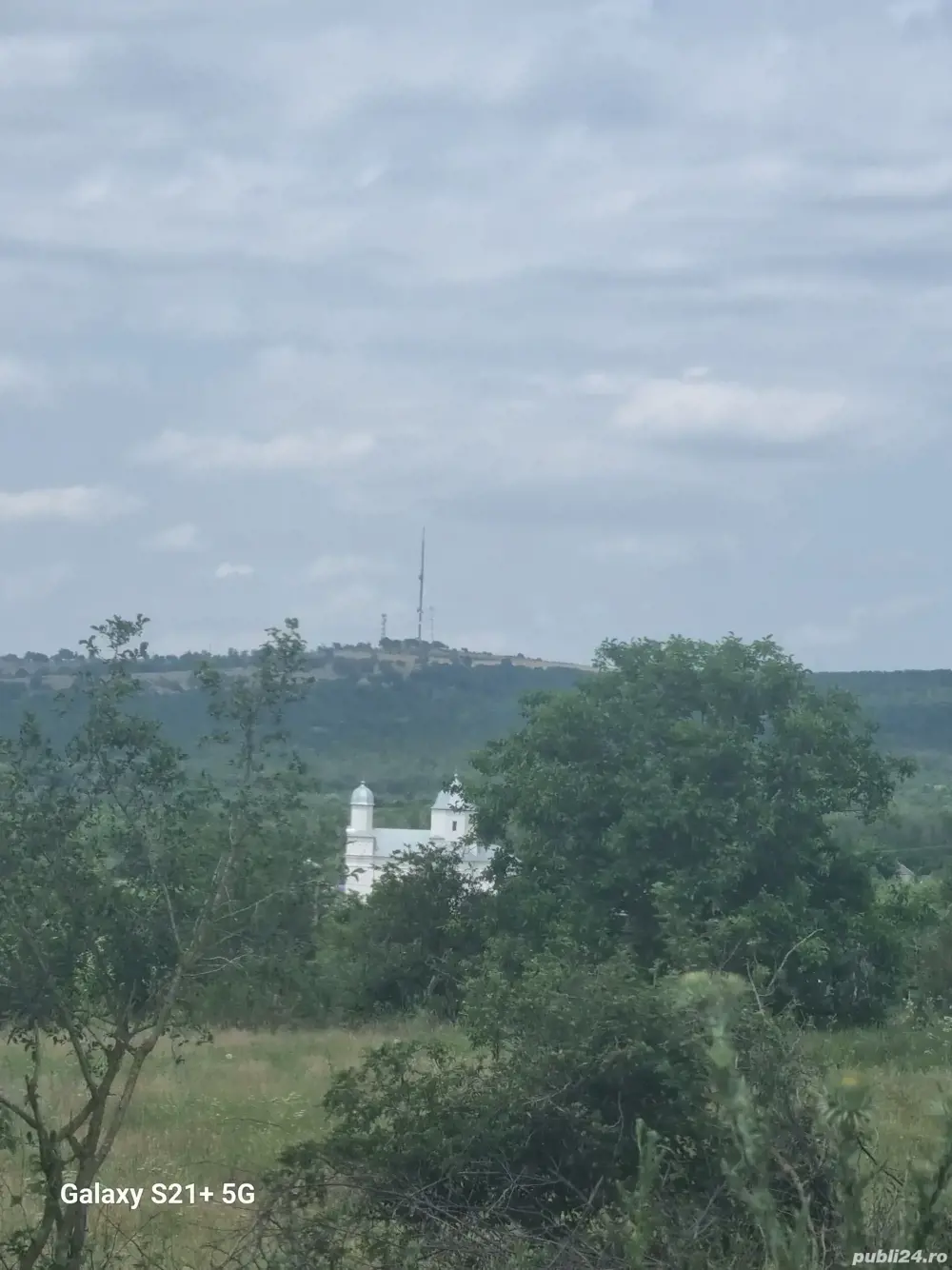 Vand teren intravilan în localitatea Cerbu,comuna Topolog,judetul Tulcea 