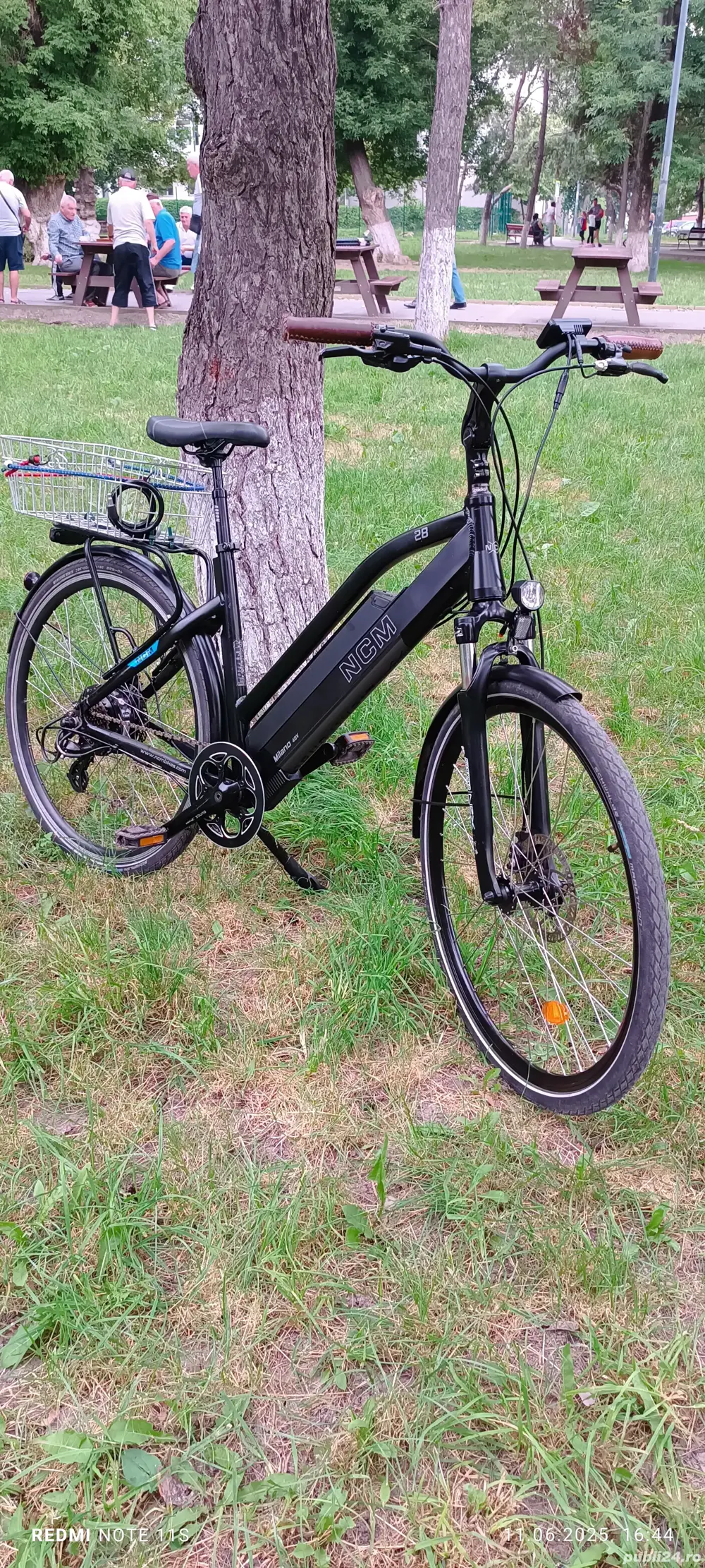 Bicicleta electrica ncm milano 48v cu incarcator si chei la baterie