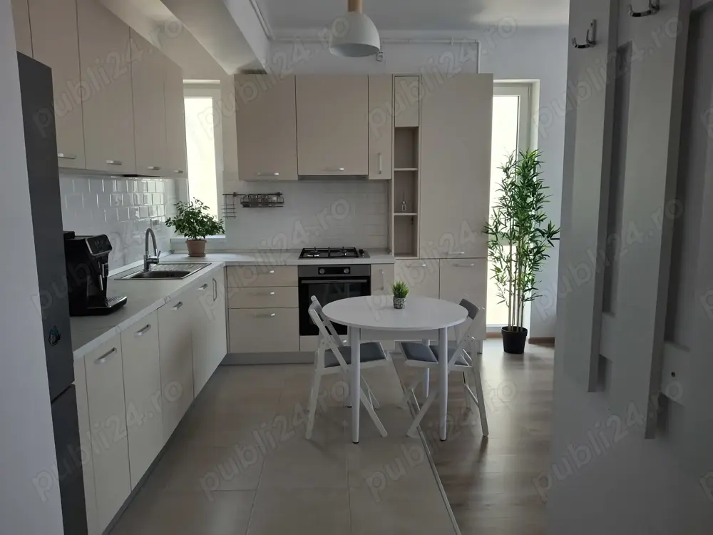 Închiriez apartament 2 camere  Închiriez apartament 2 camere