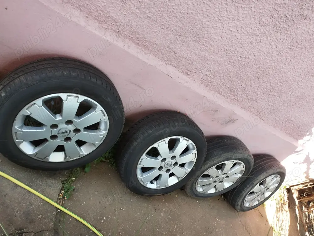Jante de aliaj 185/60 R15, cu cauciucuri 