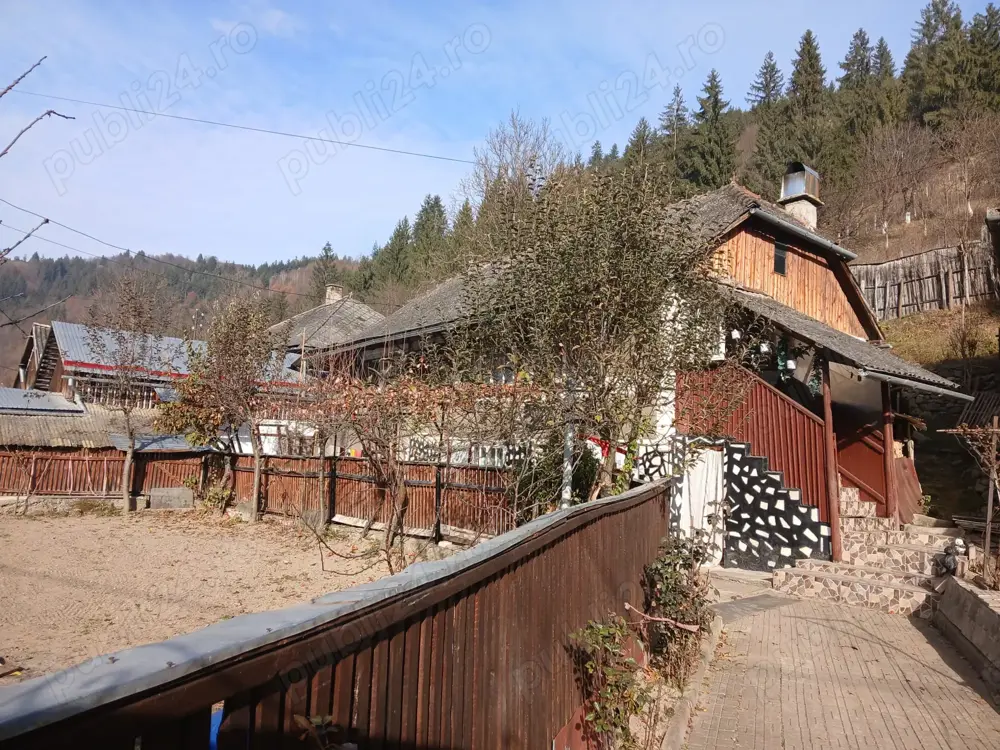  Casă cu teren generos de 1330 mp în Câmpeni, jud. Alba   ideală pentru familie sau casă de vacanță