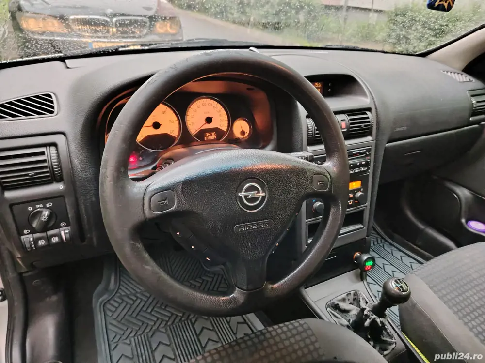 Vând Opel astra caravan 2.0 tdi