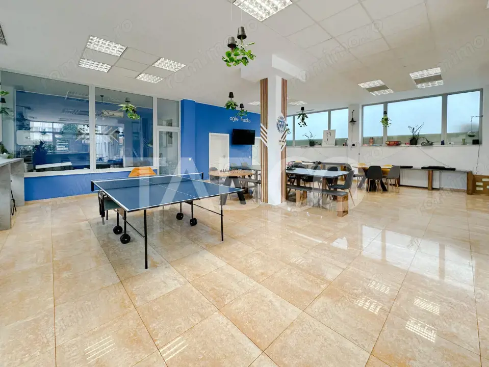 Cladire de birouri finisata la cheie 600 mp utili 15 parcari