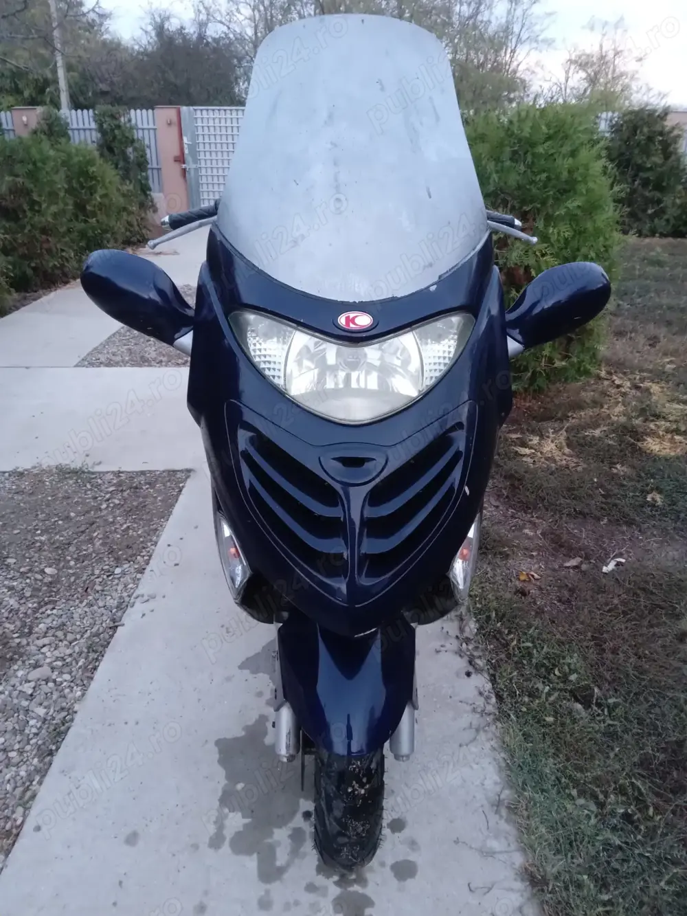 Vând scuter marca Kymko Vând scuter marca Kymko