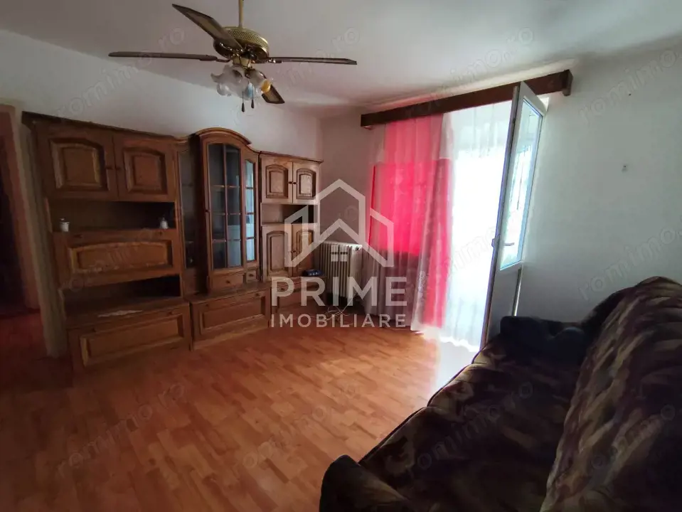 Apartament 2 camere, 49mp, zona Cugir