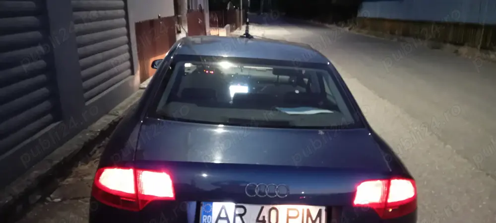 De vânzare audi a4. 