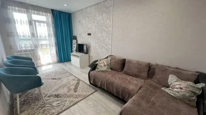 Inchiriez apartament cu 2 camere in zona Titan 