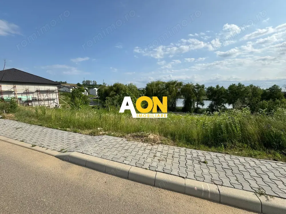 De vanzare 830mp teren intravilan, vedere exclusivista Lacul Chereteu