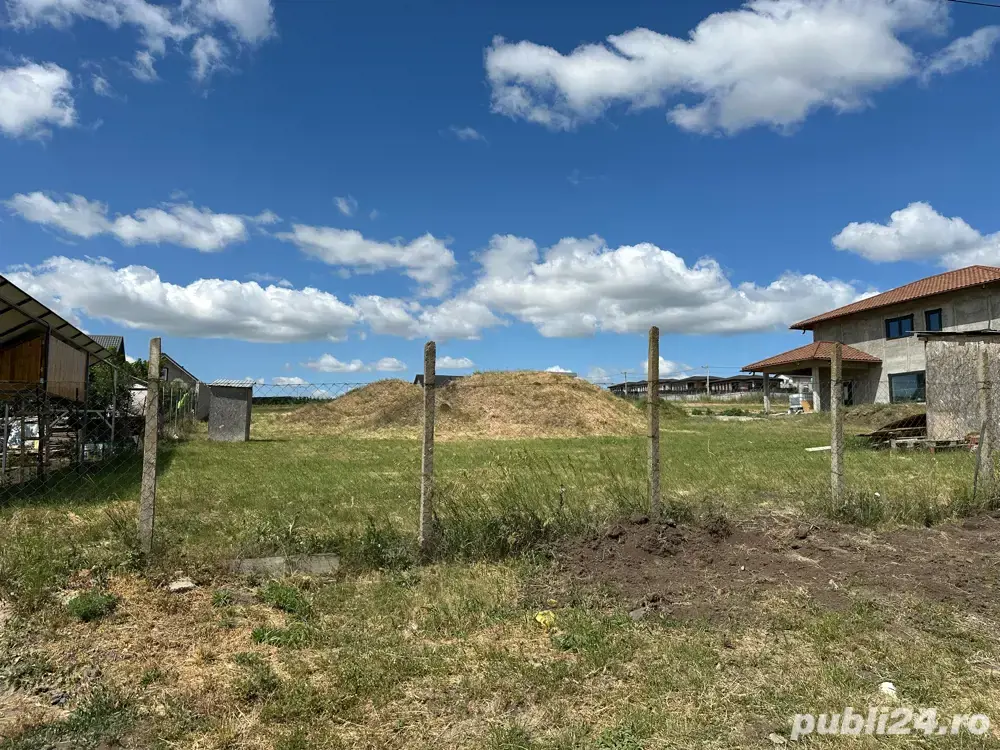 Vând teren intravilan zona METEO