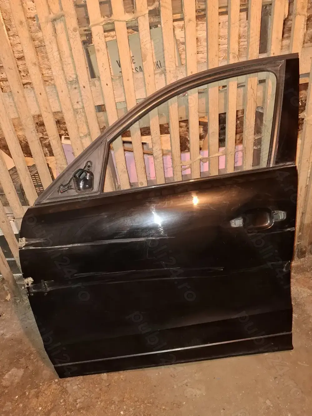 Usi stanga fata si stanga spate pentru Audi Q5 8R culoare neagra, necesita reparatie