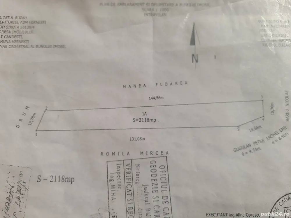 vând teren intravilan 