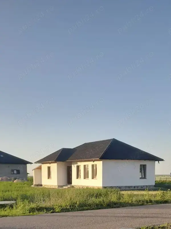 Casa cu teren Victoria com.Stauceni