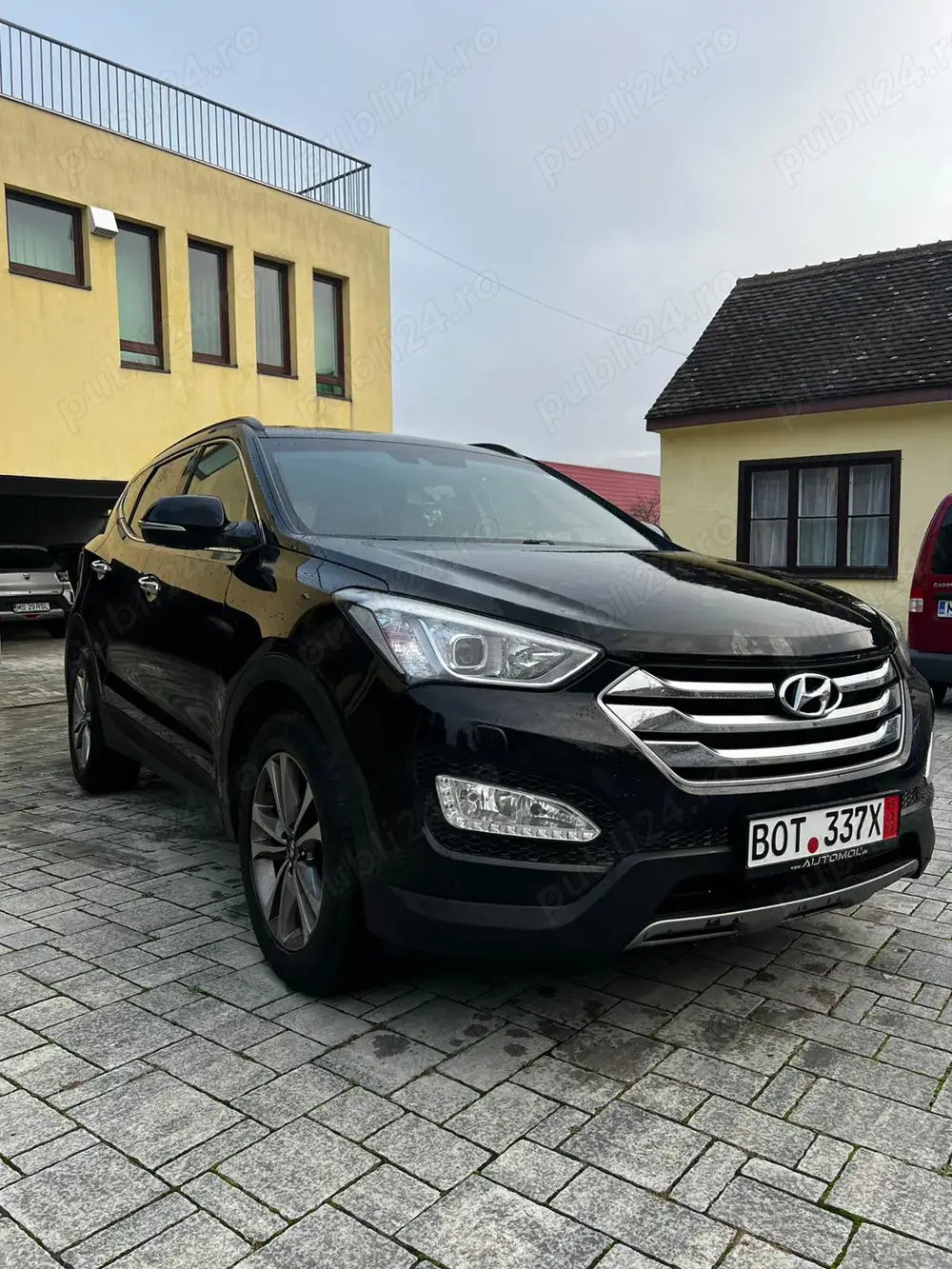 Vând Hyundai Santa Fe 2.2 CRDi   200 CP   4x4   Automat   Full   An 2015