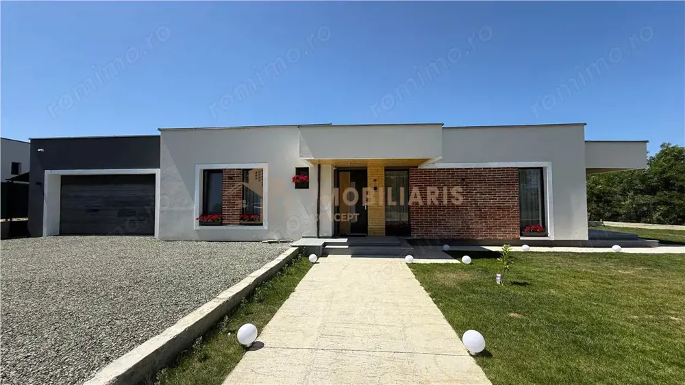 Casa la cheie de vanzare, Mocira