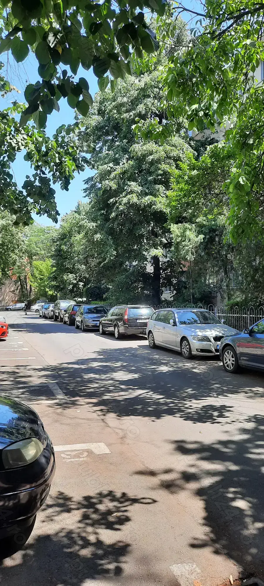 De vanzare apartament 3 camere Ozana