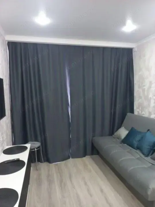 Inchiriez garsoniera in zona Victoriei 