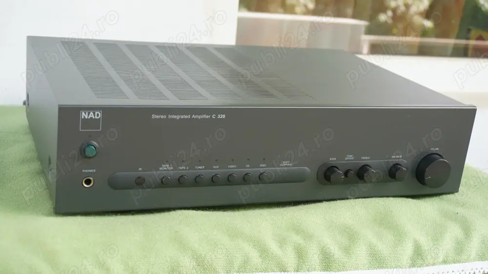 Amplificator stereo NAD C-320