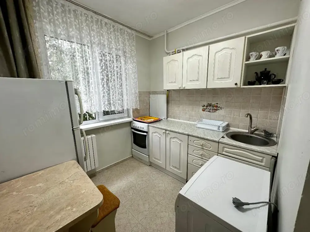 Apartament  2 camere  de inchiriat in zona Giulesti