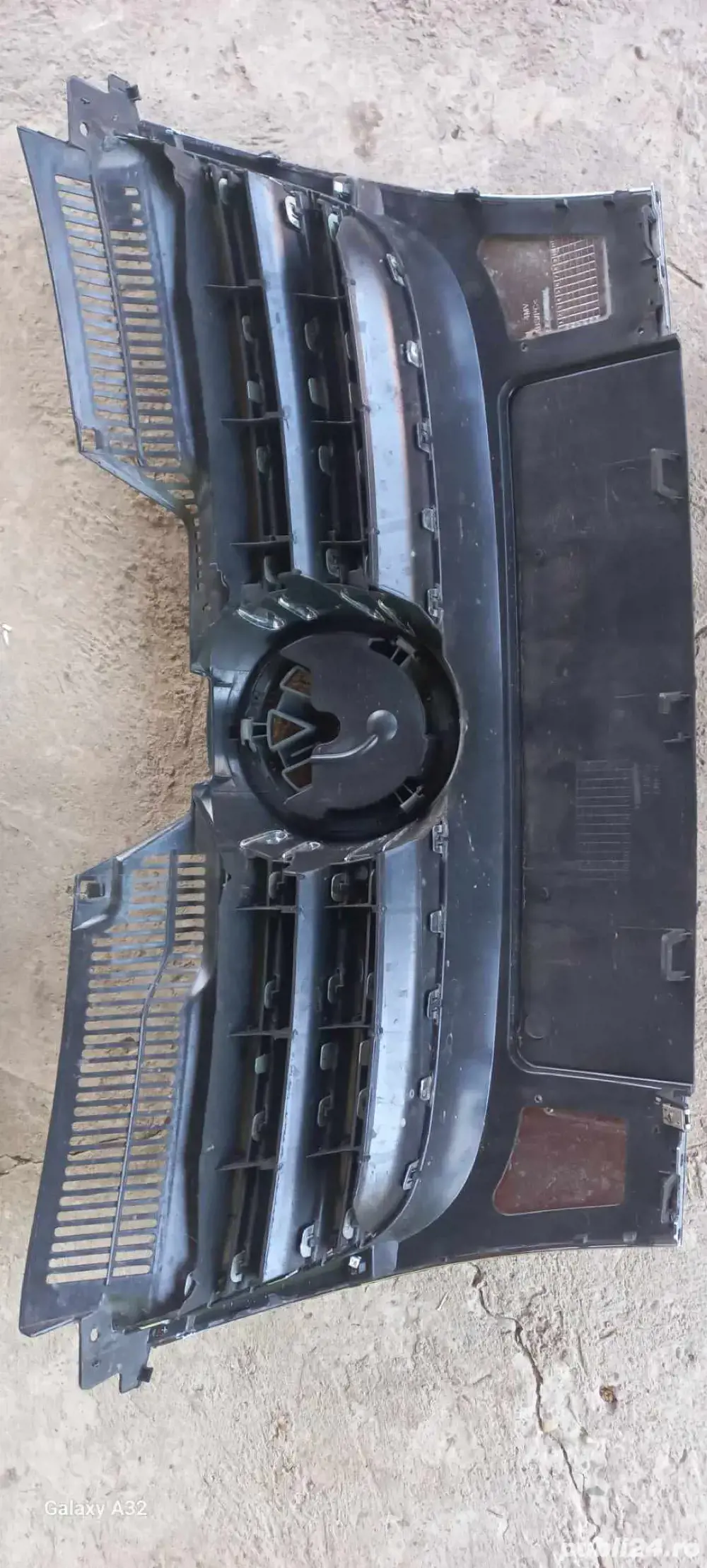 Grila fata vw jetta