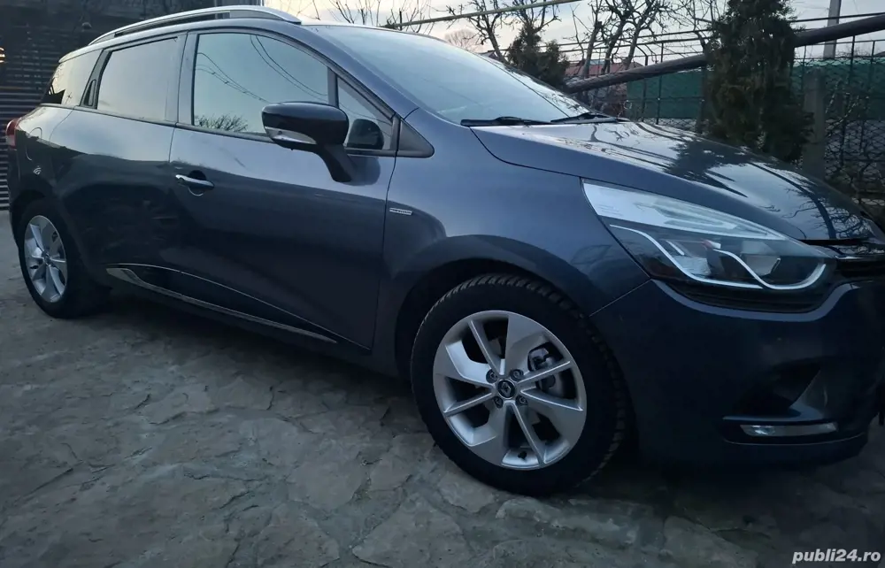 Vand Renault Grandtour an fabricatie 2017,benzină. 