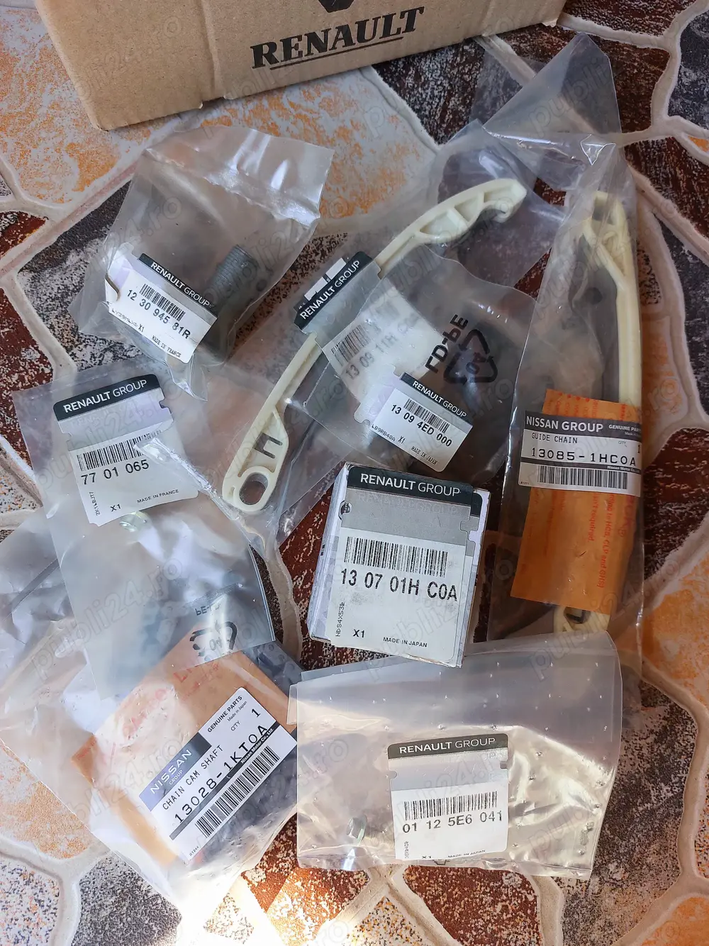 Vând kit distribuție pe lanț Duster, original Renault, NOU!!