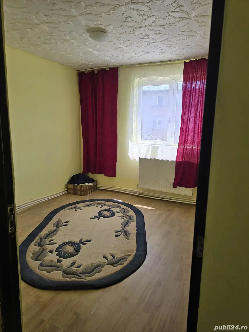 Vand apartament Petroșani 