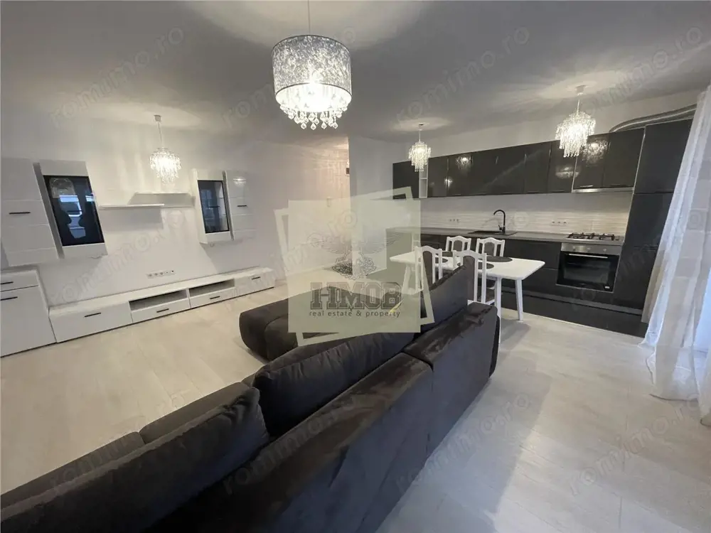 Apartament modern cu 3 camere terasa si 2 parcari in zona Centrala