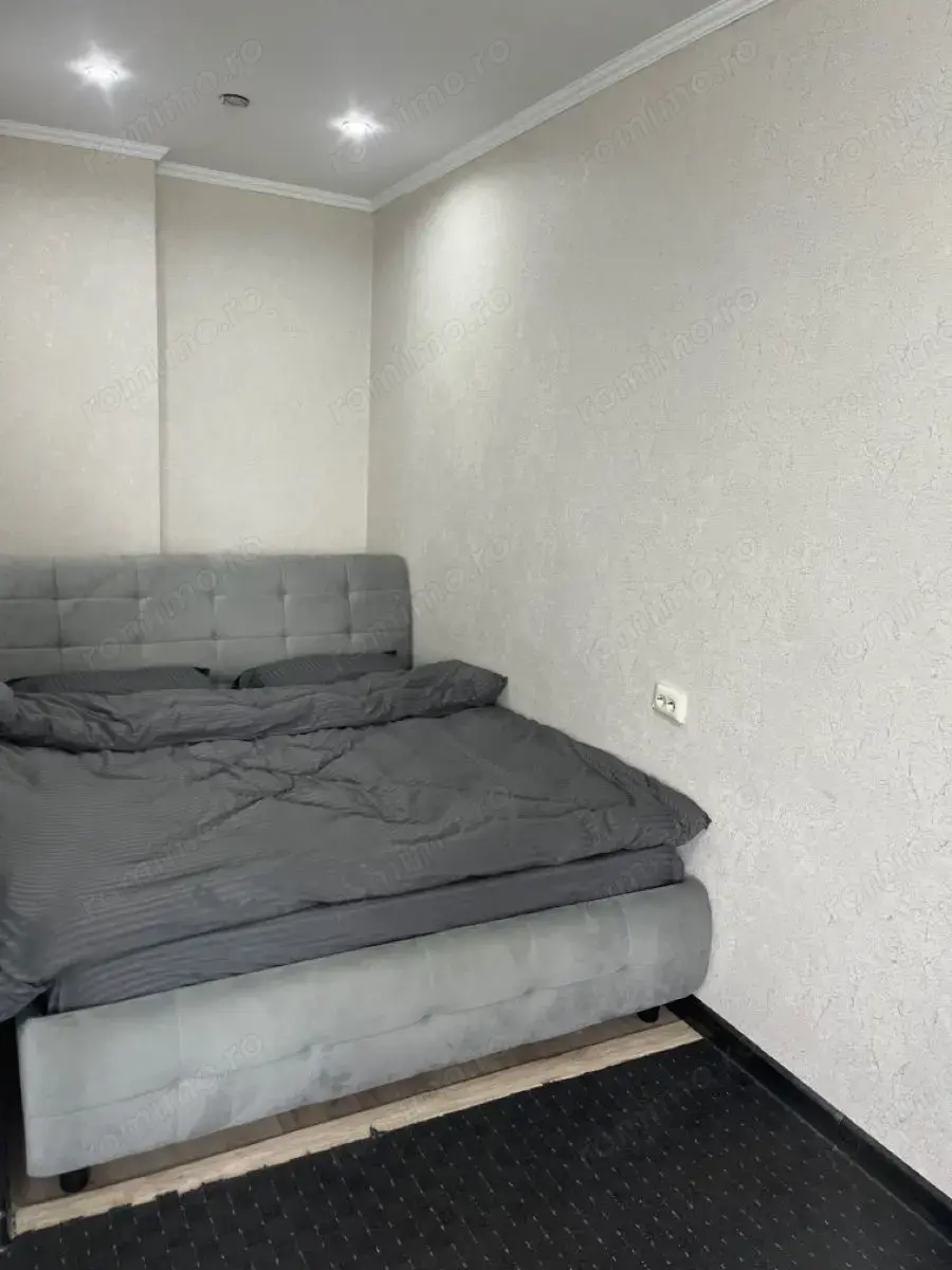 Ofer spre inchiriere garsoniera in zona Gorjului