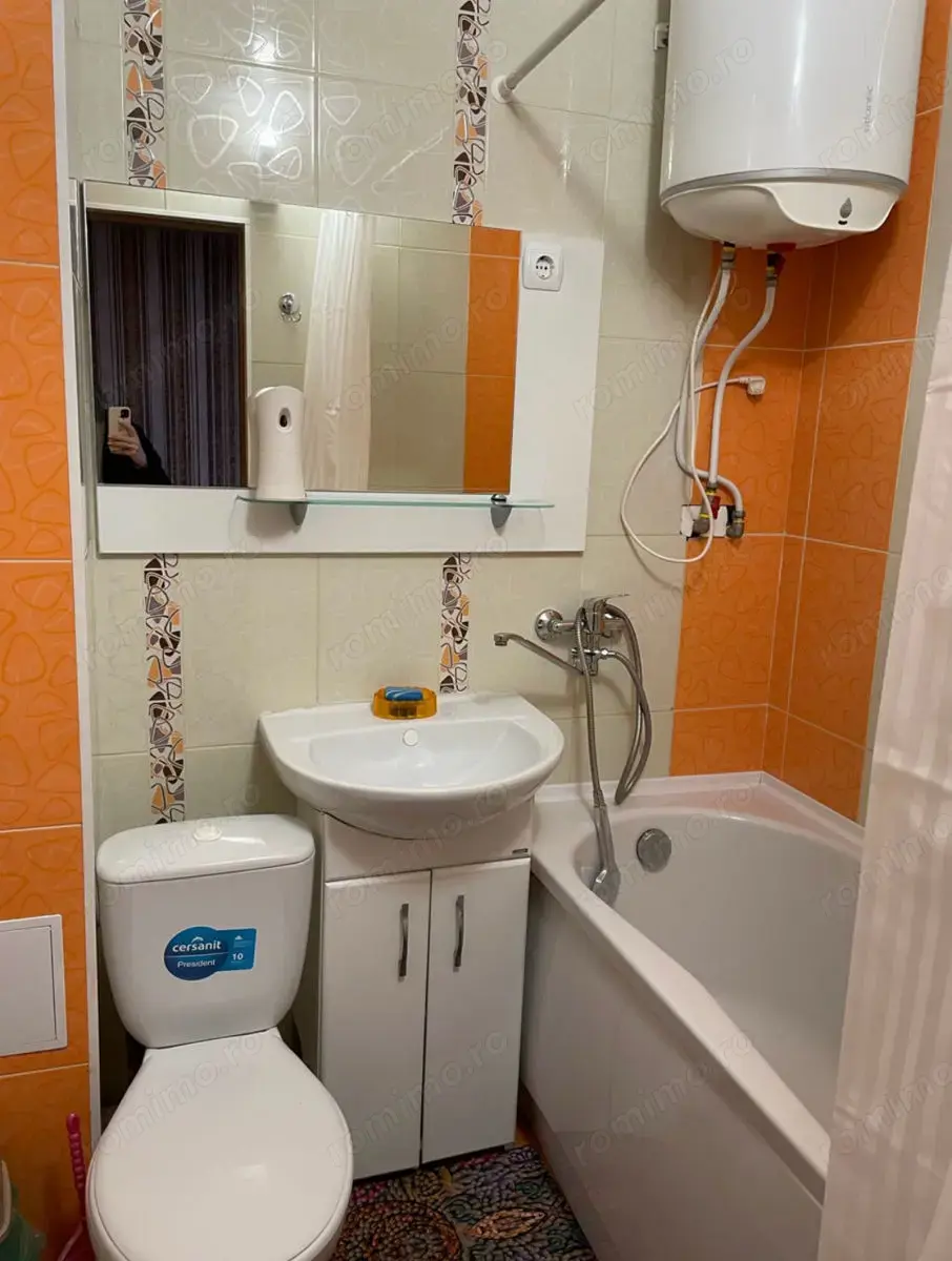 Închiriez garsoniera Piața Sudului,