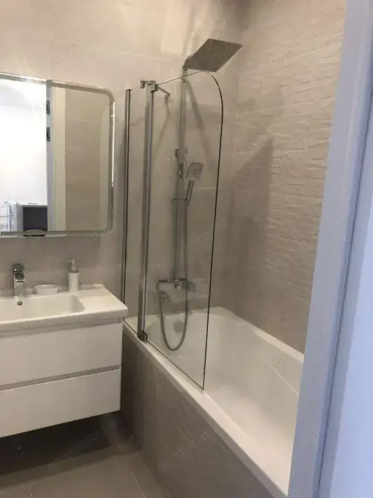 Ofer spre inchiriere apartament 2 camere in zona Mosilor