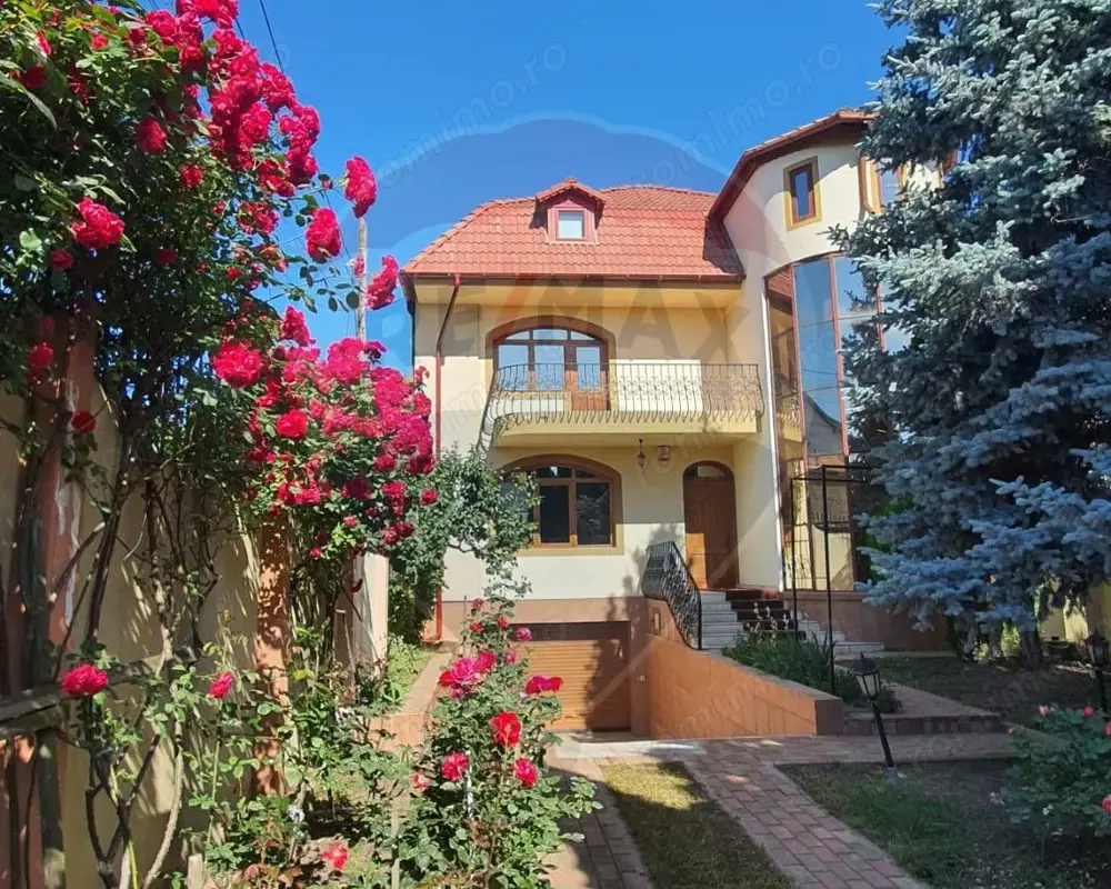 De VANZARE Casa spațioasă S+P+1E+M | Zona STIREX in Galati