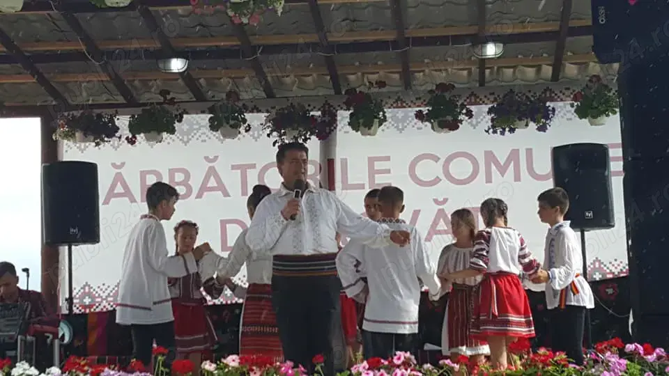 Vand boxe Electrovoice ZX 4