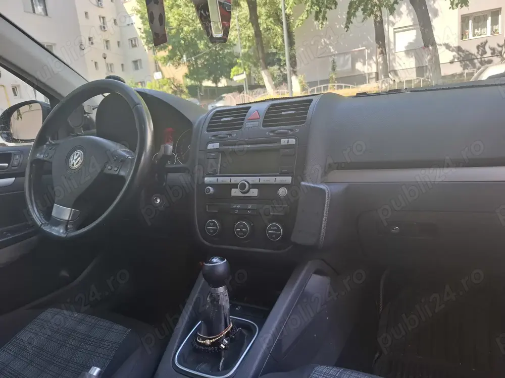 Vând golf 5 variant