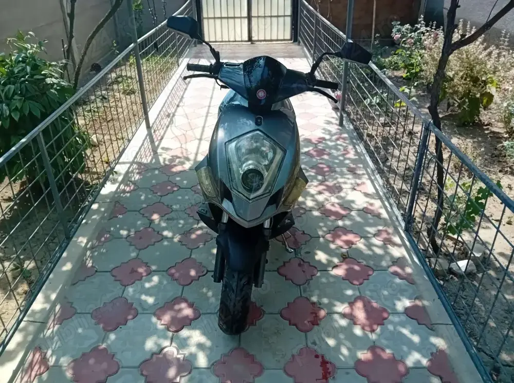 Vand Scooter 50cc  Vand Scooter 50cc