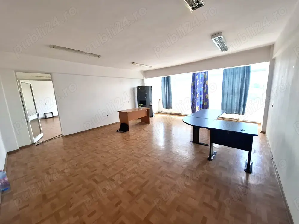 De închiriat: 2 birouri spațioase   82 mp utili (zona str. Republicii)