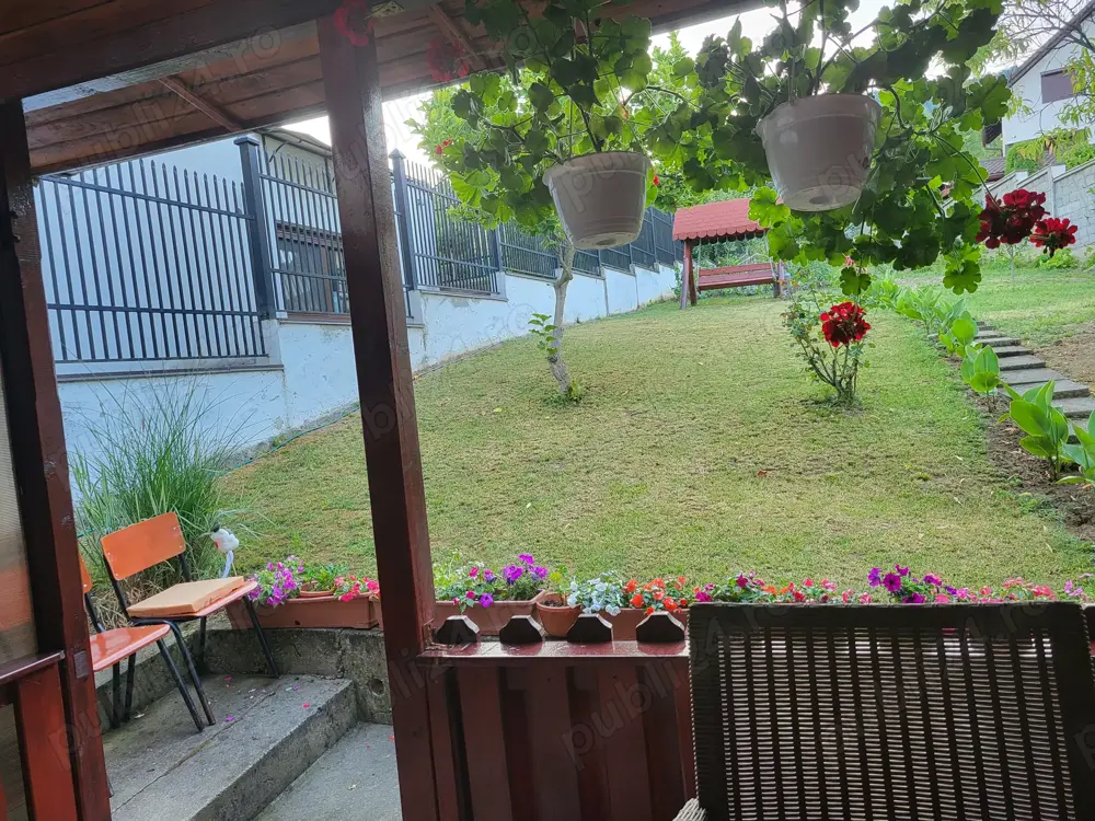 Proprietar, vând casa in zona rezidențială 