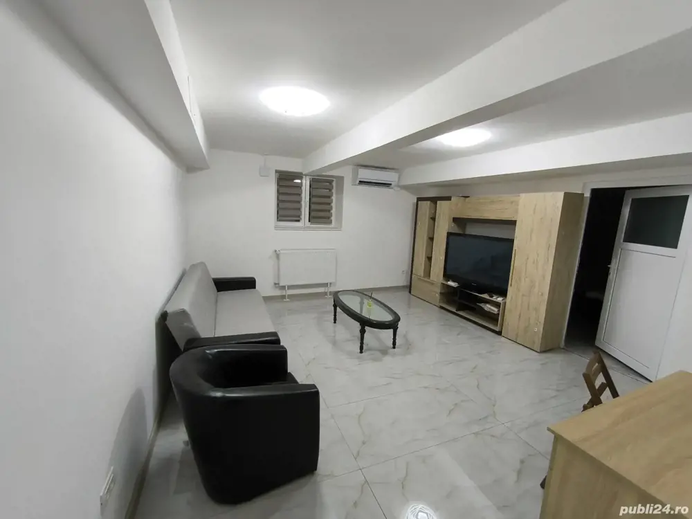 proprietar inchiriez apt 2 camere, ultracentral