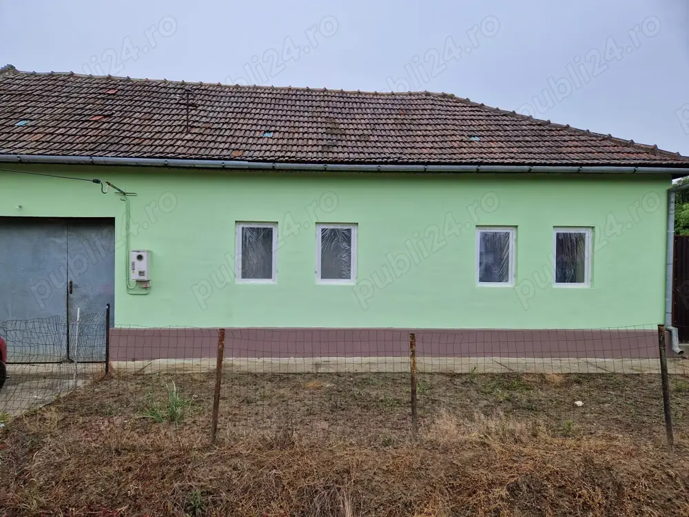 Casă de vânzare Dezesti