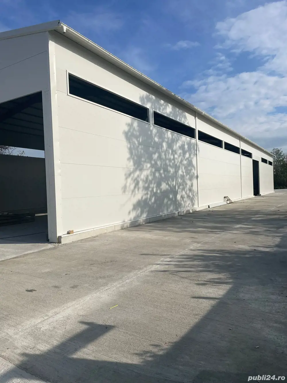 vând hală metalică 