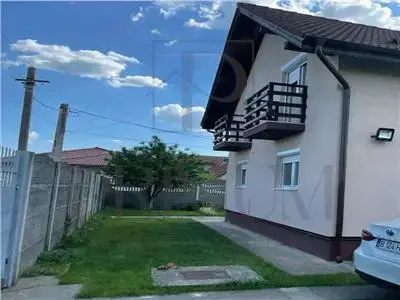 Casa individuala - zona excelenta- suprafete generoase - toate utilitatile - mobilata - utilata