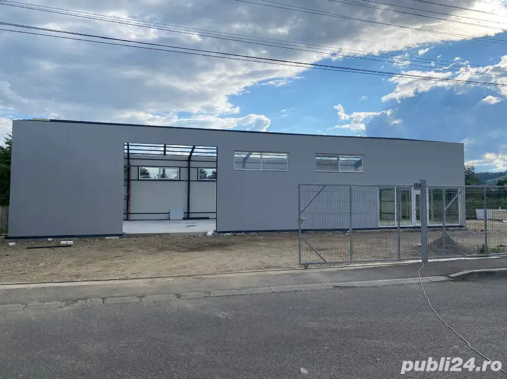 Vând hală metalică din stoc