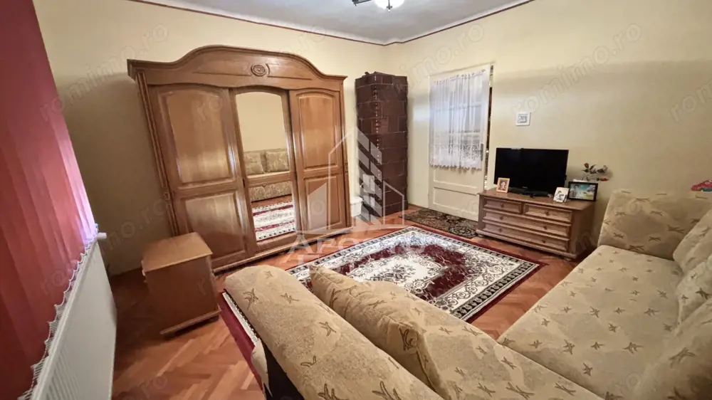 Casa spatioasa, teren 1348 mp, Giarmata