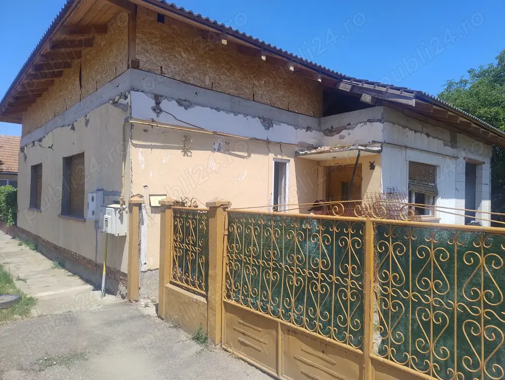 Proprietar vând casă 3 camere curte 860 m + gradina 2000 m, Giarmata Vii 