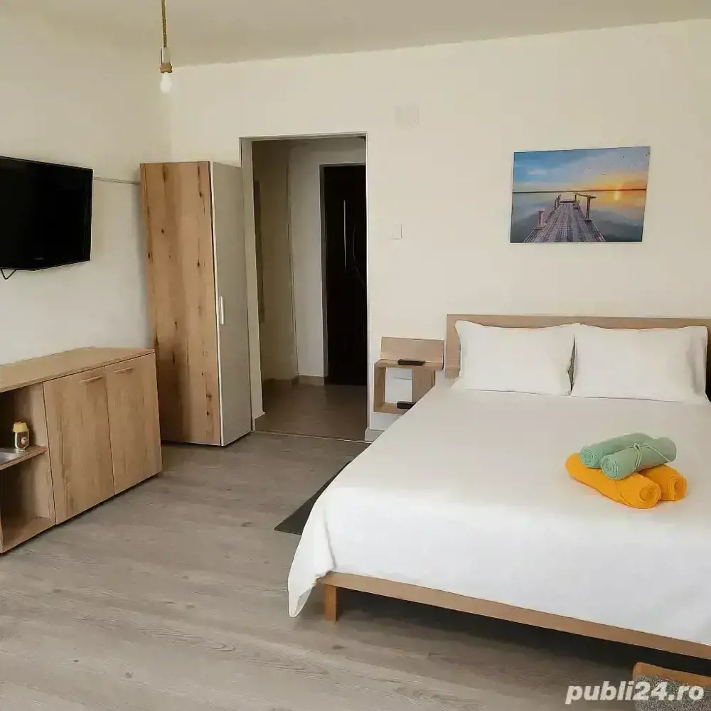 Cazare zona City Mall 