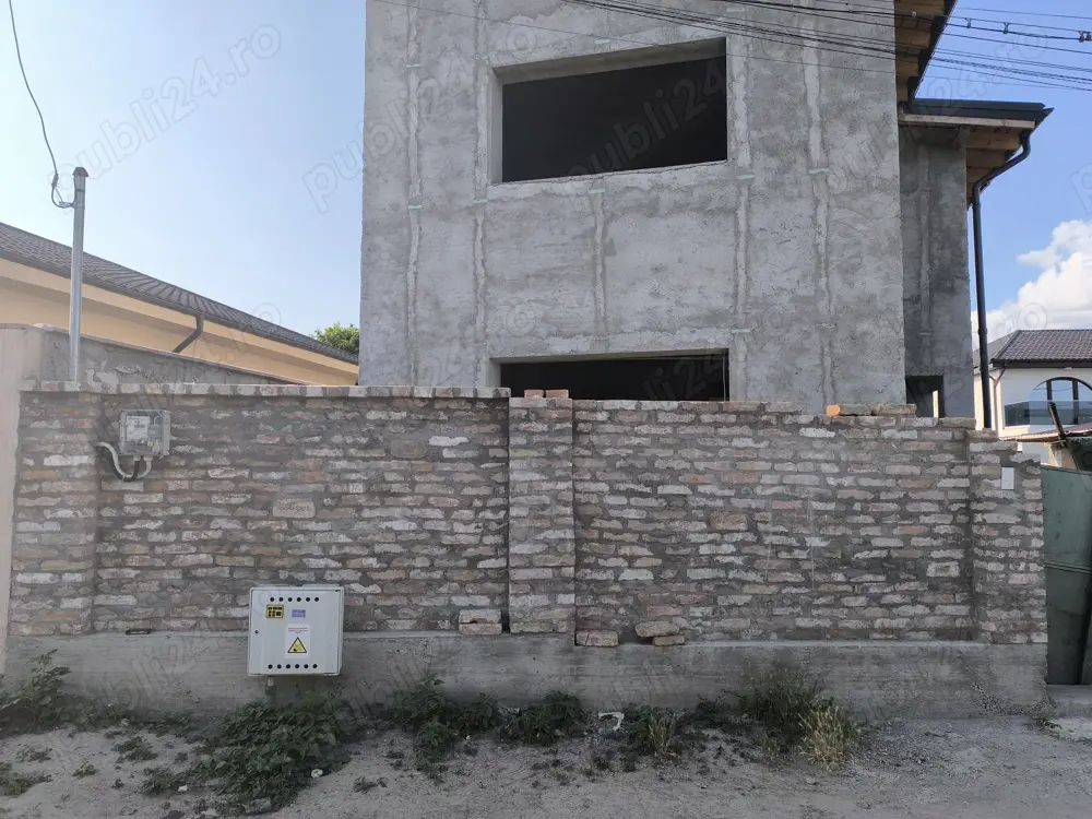 Vând casă galati oras