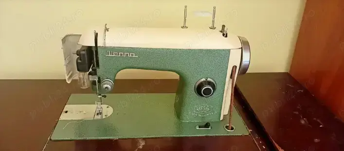 Mașina de cusut Ileana