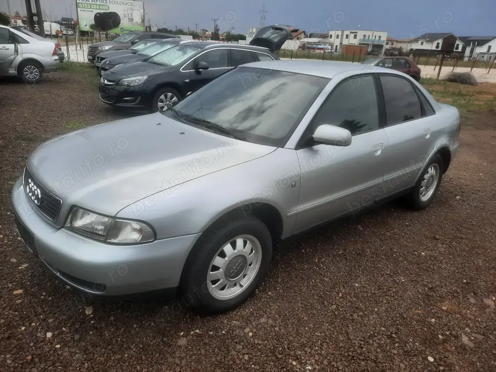 Audi A4 1.6, climatronic, mașină de colecție Audi A4 1.6, climatronic, mașină de colecție