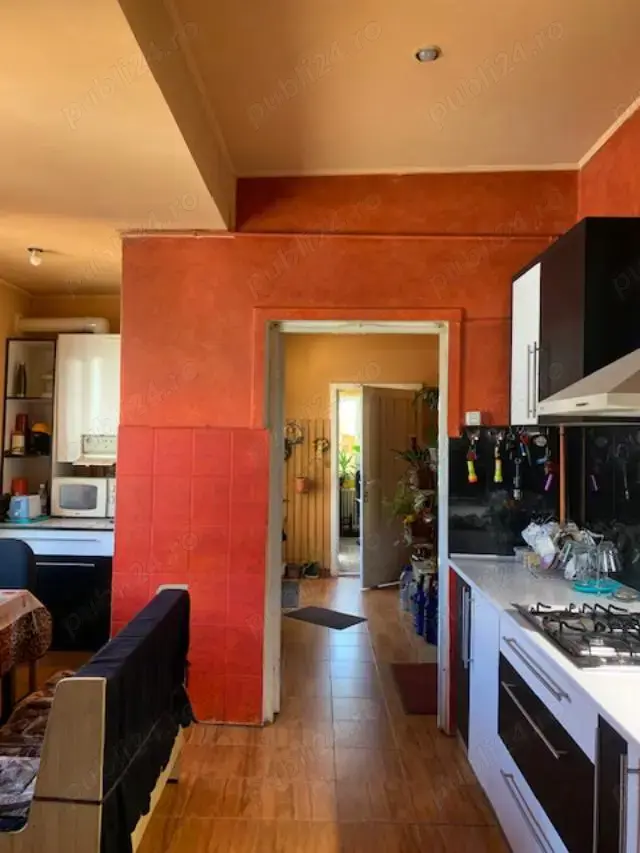 Vand casa , situata central , str. T.Popovici nr.2 Vand casa , situata central , str. T.Popovici nr.2